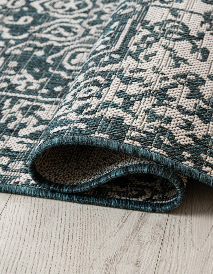 Detail image of  7' 10 x 10'  Washable Jill Zarin Dubai Indoor / Outdoor Rug