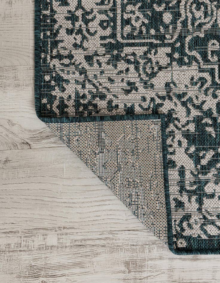 Detail image of  7' 10 x 10'  Washable Jill Zarin Dubai Indoor / Outdoor Rug