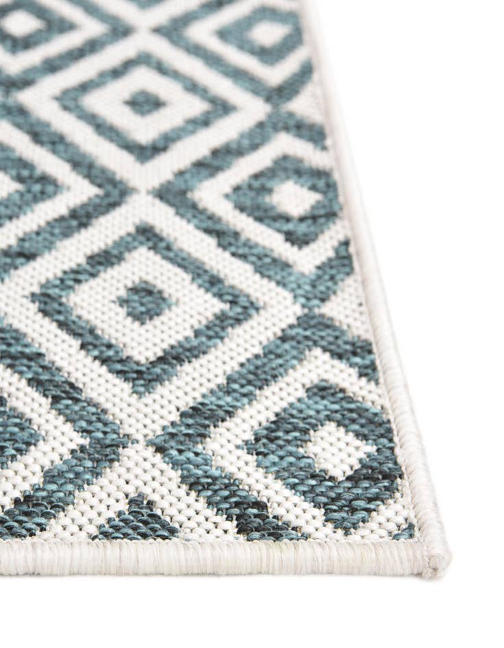Detail image of  5' 3 x 8'  Washable Jill Zarin Costa Rica Indoor / Outdoor Rug