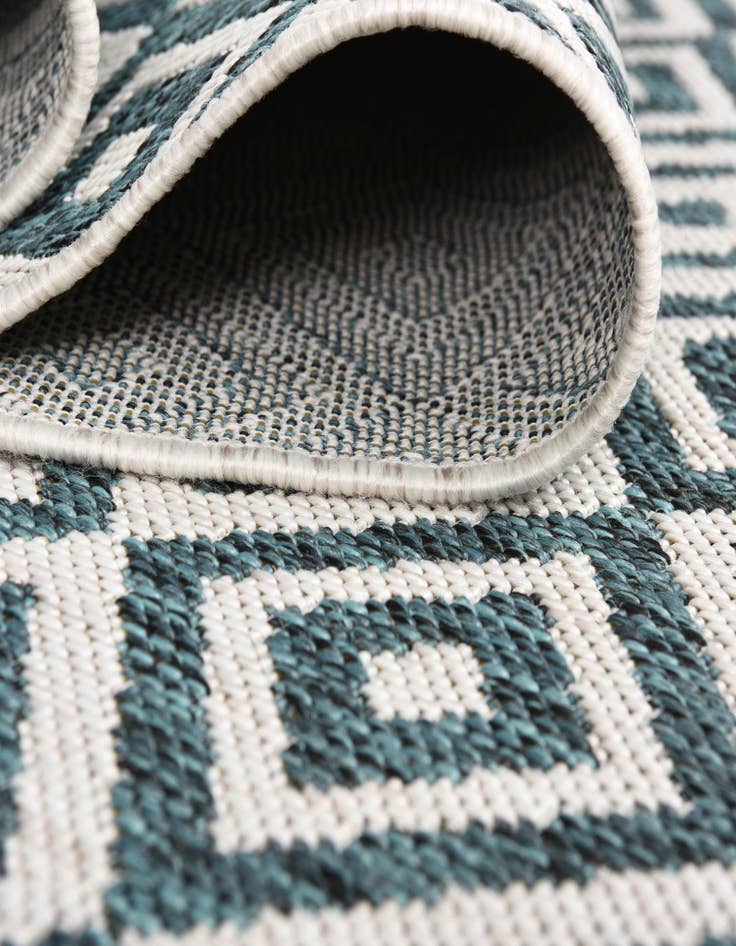 Detail image of  5' 3 x 8'  Washable Jill Zarin Costa Rica Indoor / Outdoor Rug