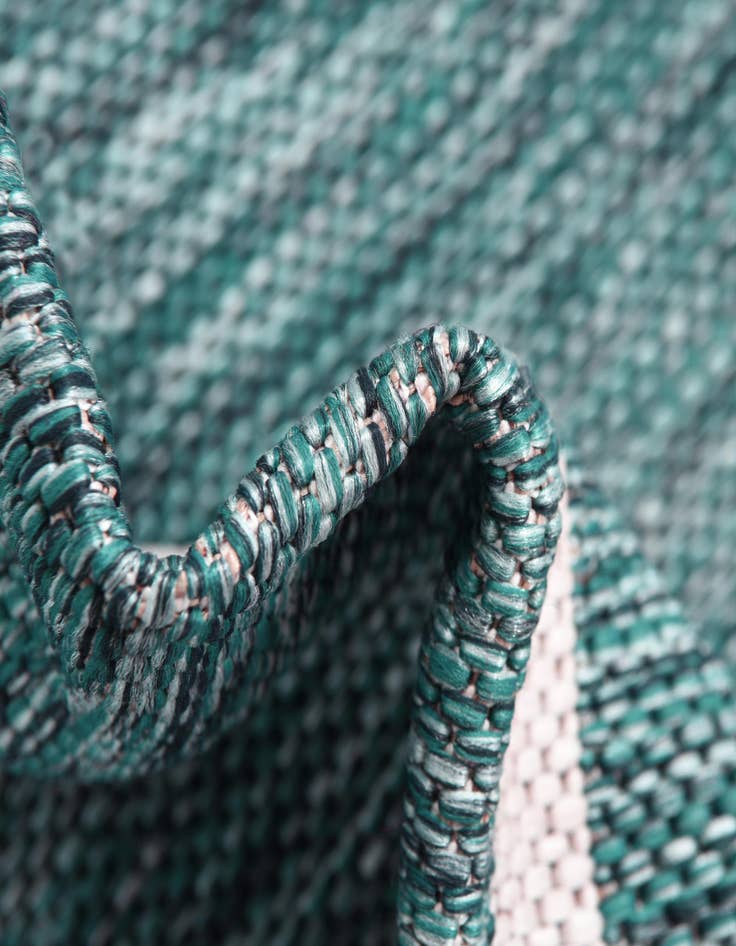 Detail image of  2' 2 x 3'  Washable Jill Zarin Indoor / Outdoor Rug