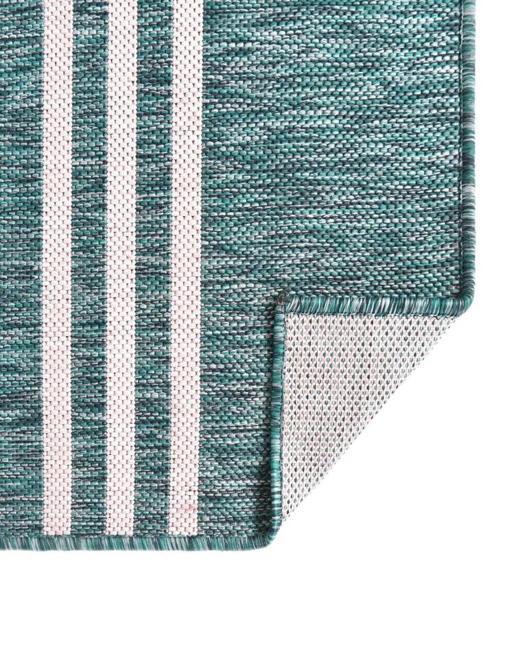 Detail image of  2' 2 x 3'  Washable Jill Zarin Indoor / Outdoor Rug