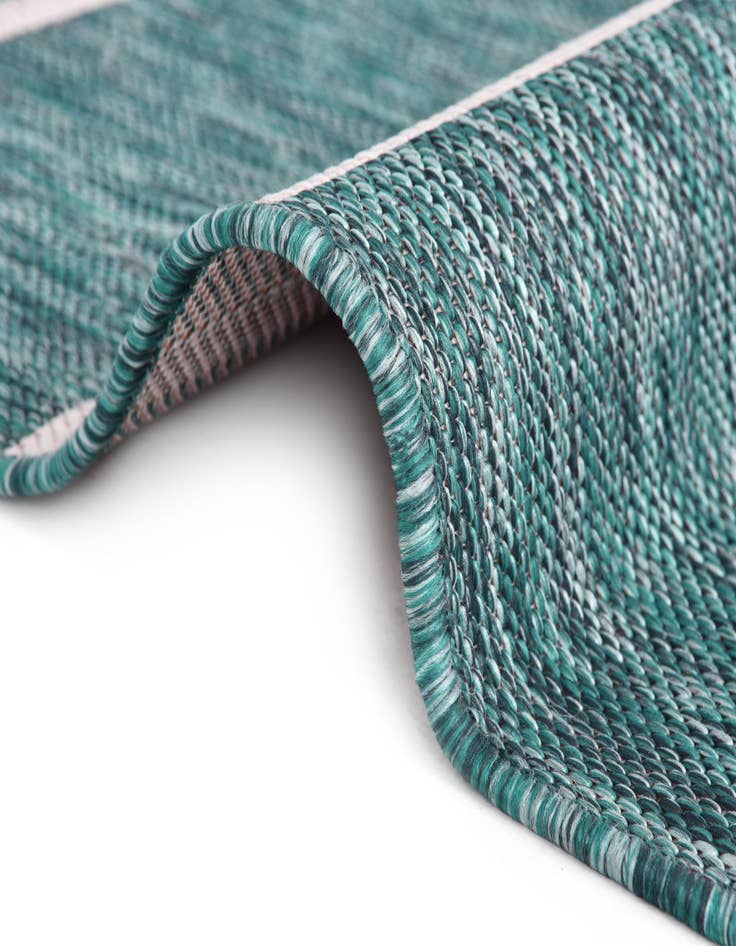 Detail image of  2' 2 x 3'  Washable Jill Zarin Indoor / Outdoor Rug