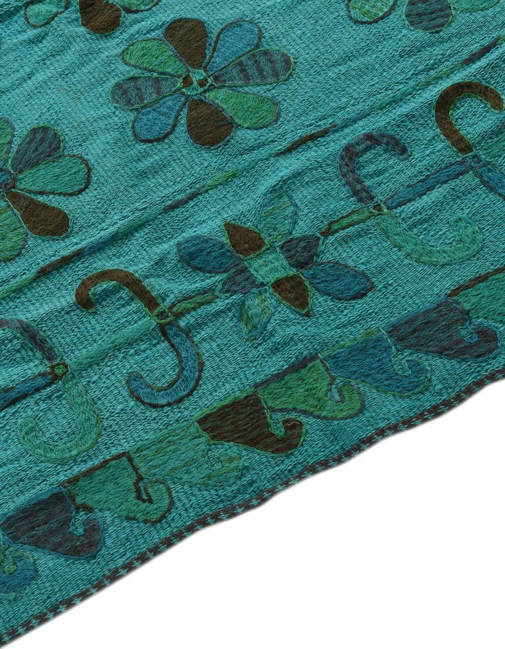 Detail image of  5' 5 x 6' 7  Hand Woven Kilim Suzani Wool Rug