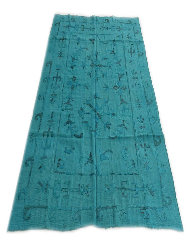 Detail image of  5' 4 x 7' 7  Hand Woven Kilim Suzani Wool Rug