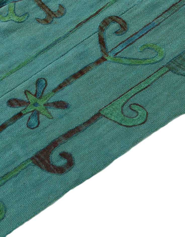 Detail image of  6' 8 x 9' 3  Hand Woven Kilim Suzani Wool Rug