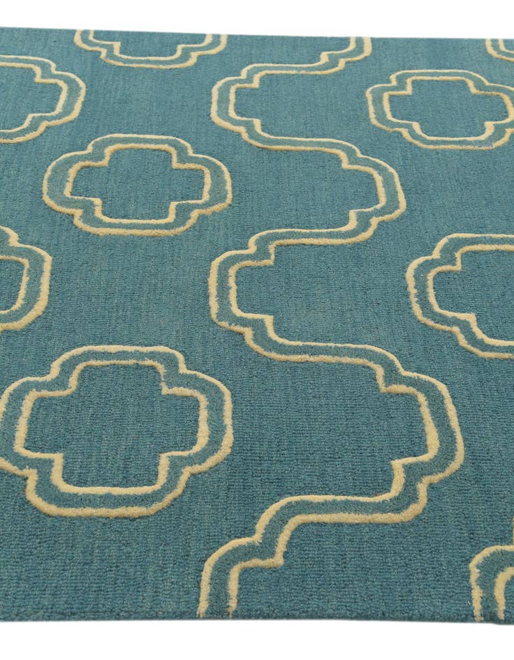 Detail image of  5' 1 x 8' Luna Wool Rug