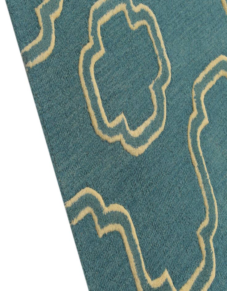 Detail image of  5' 1 x 8' Luna Wool Rug