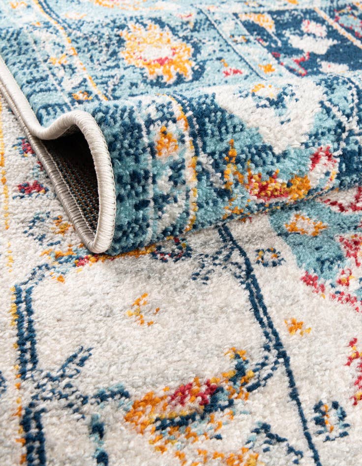 Detail image of  4' x 6' Madeline Vintage Rug