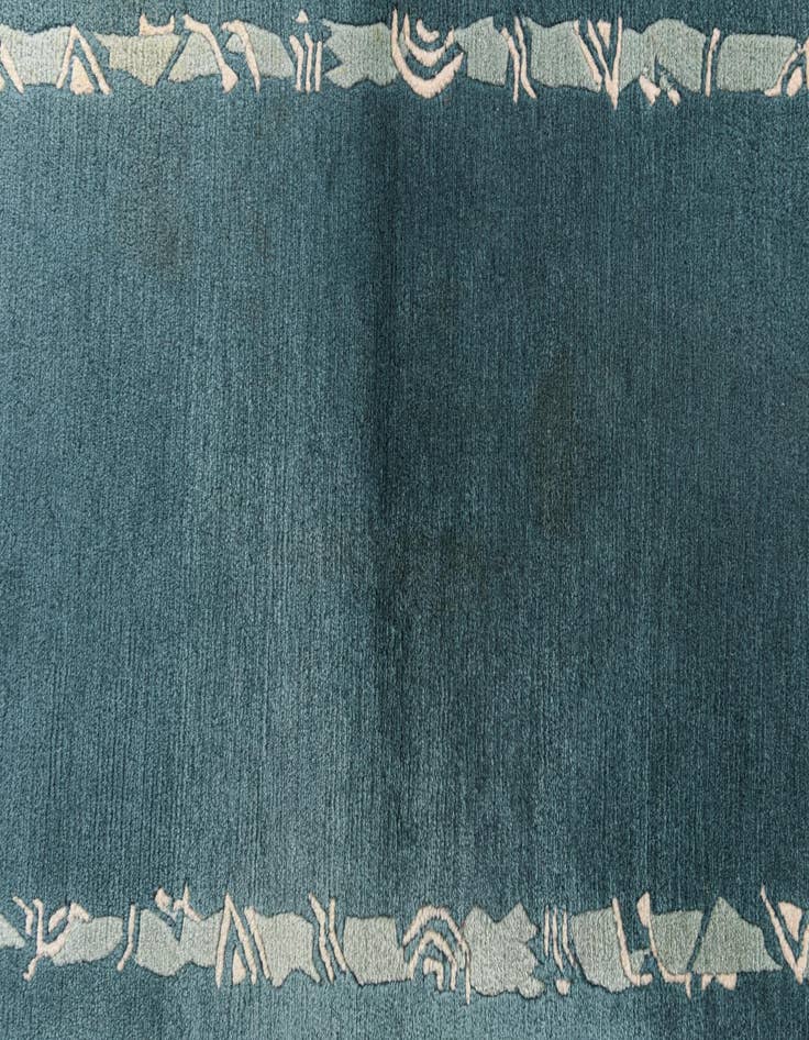 Detail image of  2' 5 x 4' 4  Hand Knotted Nepal Wool Rug