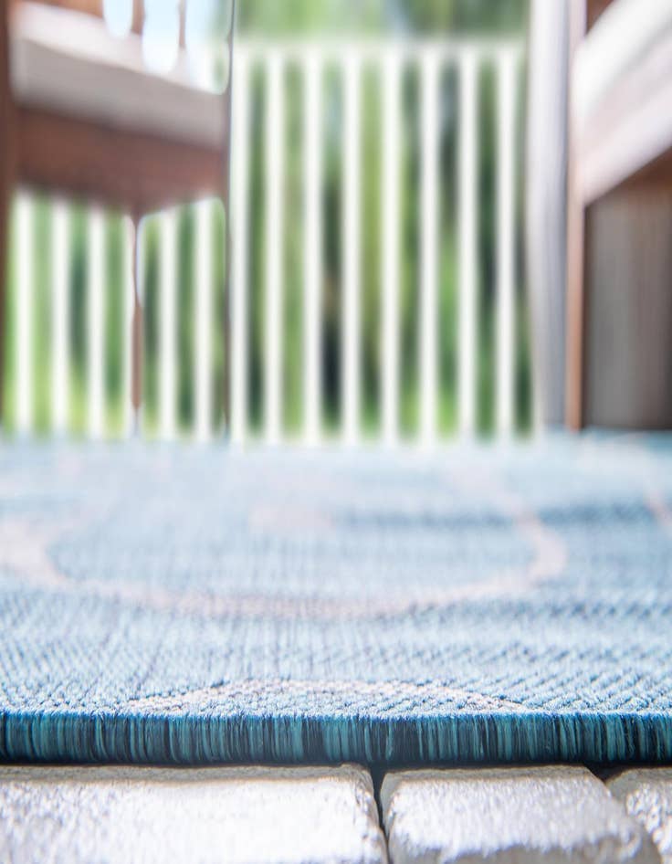 Detail image of  5' 3 x 8'  Washable Botanical Indoor / Outdoor Rug