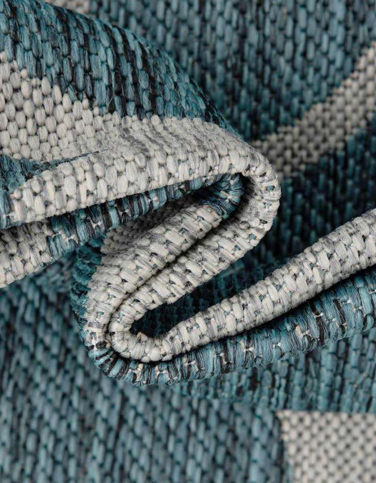 Detail image of  5' 3 x 8'  Washable Botanical Indoor / Outdoor Rug