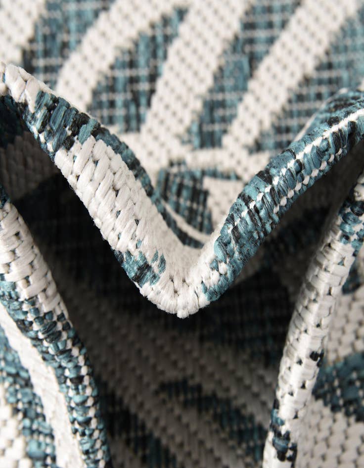 Detail image of  10' x 13'  Washable Botanical Indoor / Outdoor Rug