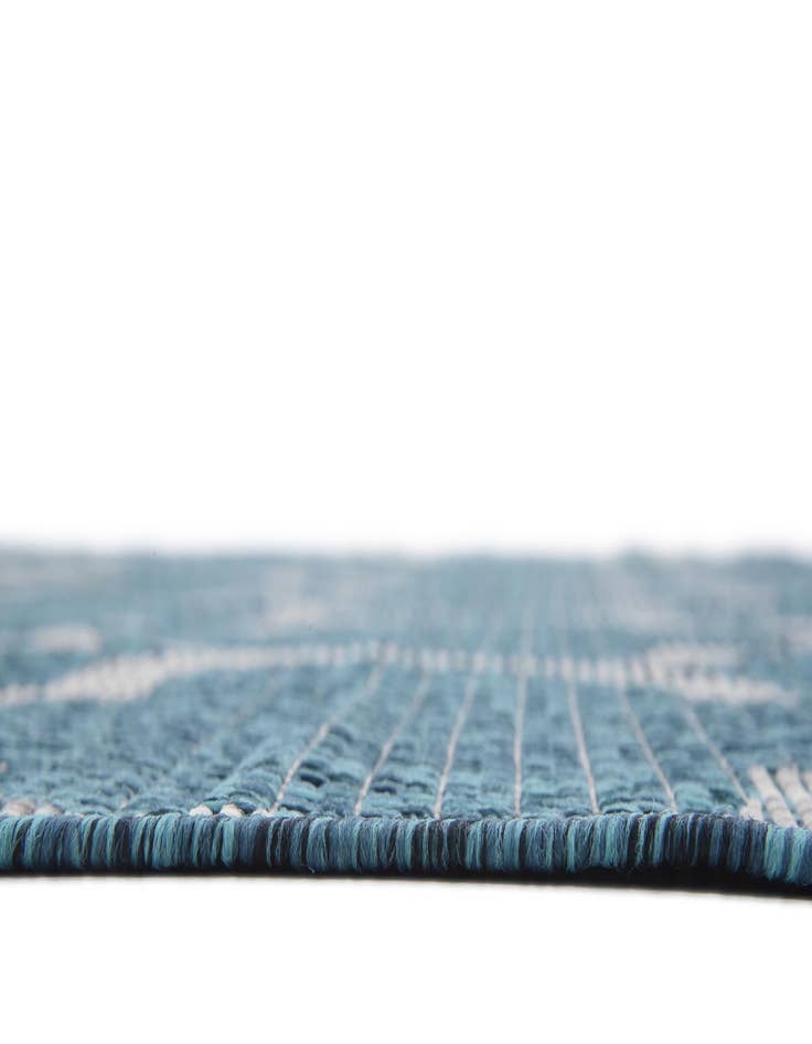 Detail image of  7' 10 x 11'  Washable Lattice Indoor / Outdoor Rug