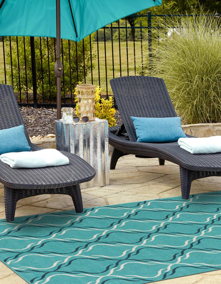 Detail image of  4' x 6'  Washable Lattice Indoor / Outdoor Rug