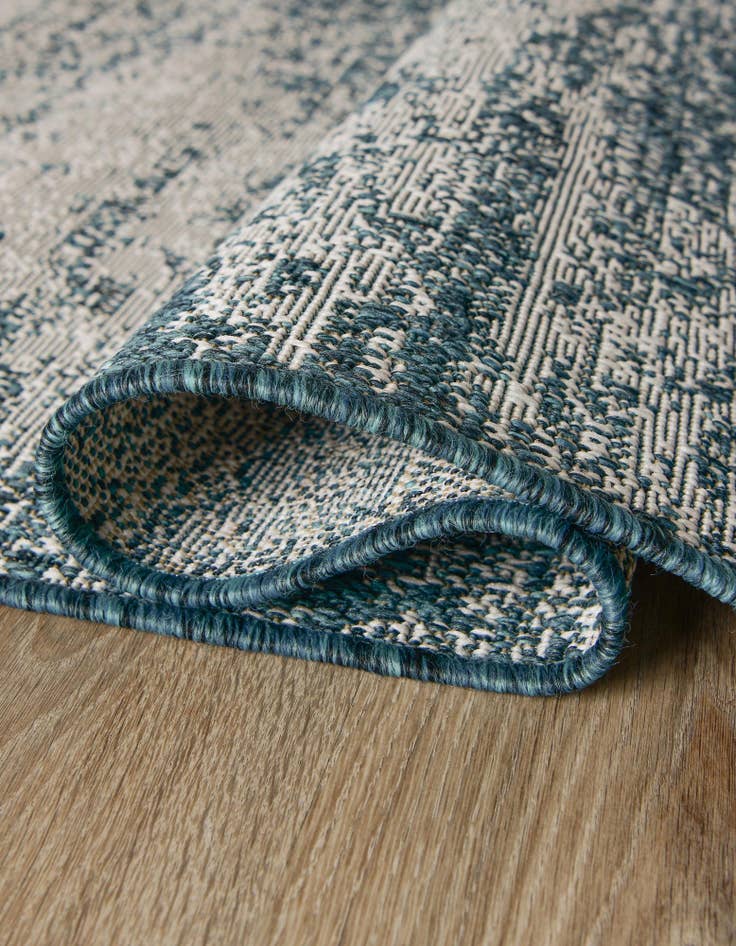 Detail image of  5' 3 x 8'  Washable Modern Indoor / Outdoor Rug