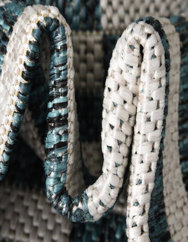 Detail image of  4' x 6'  Washable Ribbon Indoor / Outdoor Rug