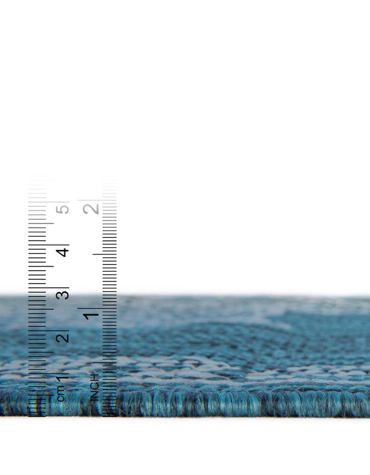 Detail image of  10' x 13'  Washable Traditional Indoor / Outdoor Rug