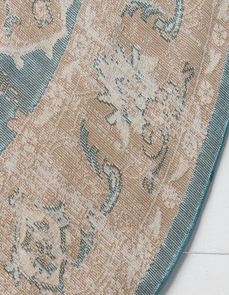 Detail image of  8' x 8' Delilah Round Rug