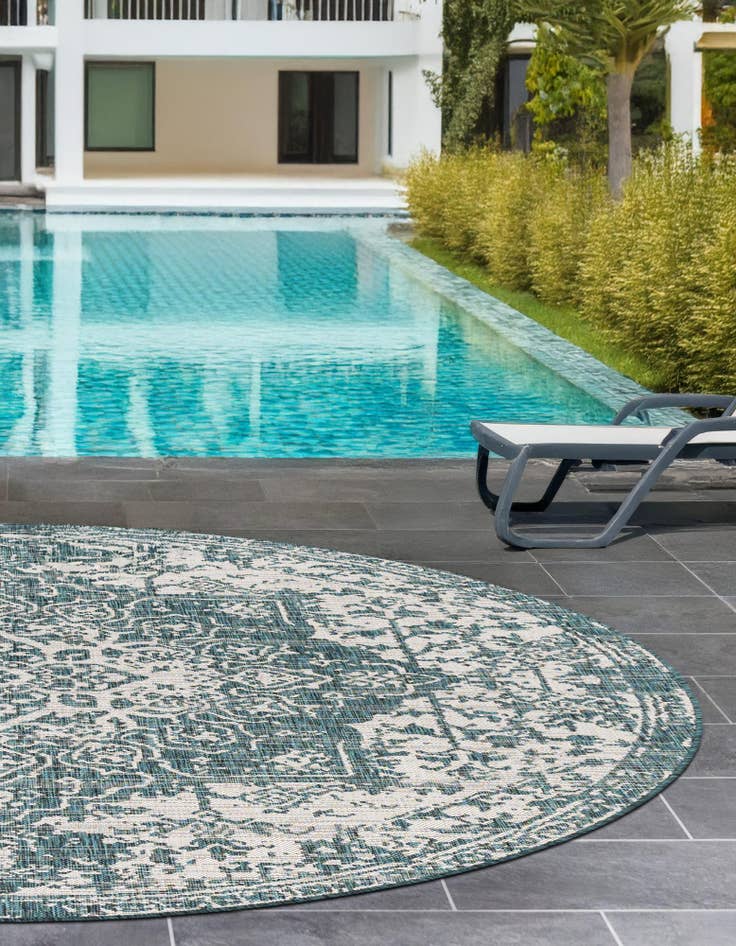 Detail image of  10' 8 x 10' 8  Washable Jill Zarin Dubai Indoor / Outdoor Round Rug