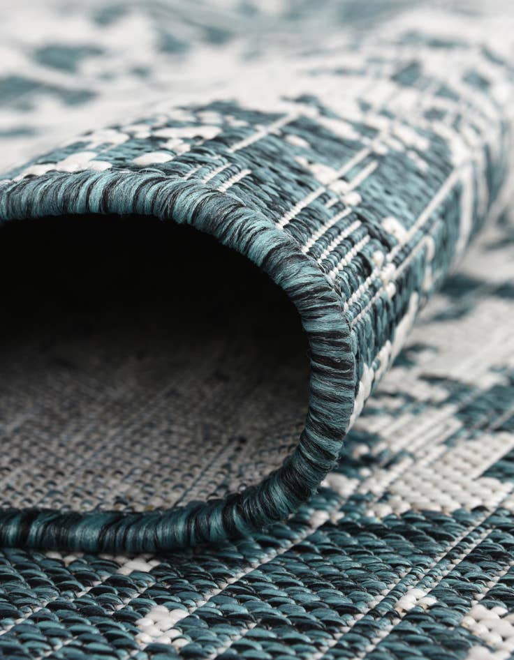 Detail image of  10' 8 x 10' 8  Washable Jill Zarin Dubai Indoor / Outdoor Round Rug