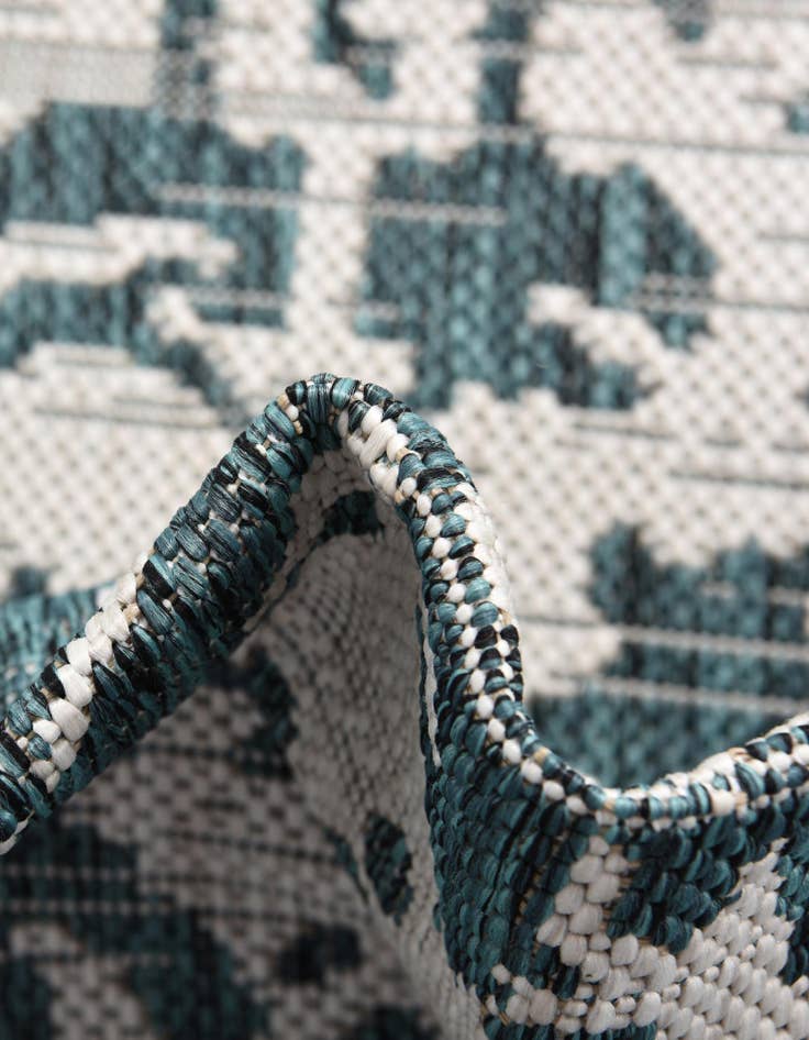 Detail image of  10' 8 x 10' 8  Washable Jill Zarin Dubai Indoor / Outdoor Round Rug