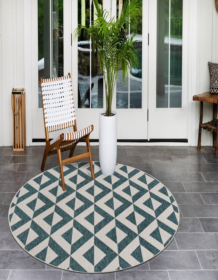 Detail image of  6' 7 x 6' 7  Washable Jill Zarin Napa Indoor / Outdoor Round Rug