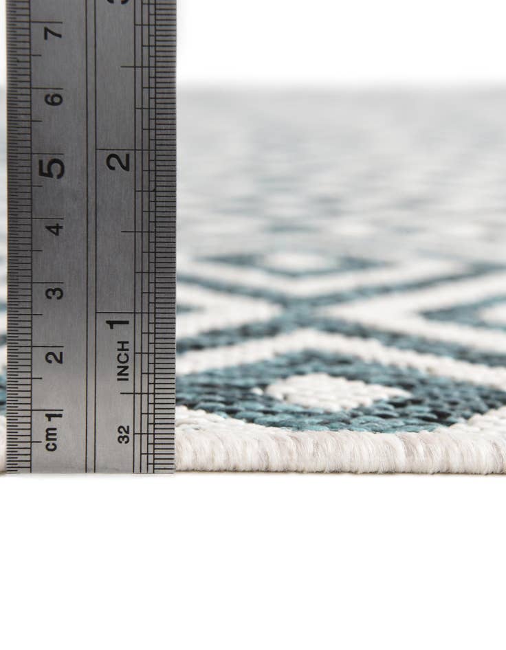 Detail image of  7' x 7'  Washable Jill Zarin Costa Rica Indoor / Outdoor Round Rug