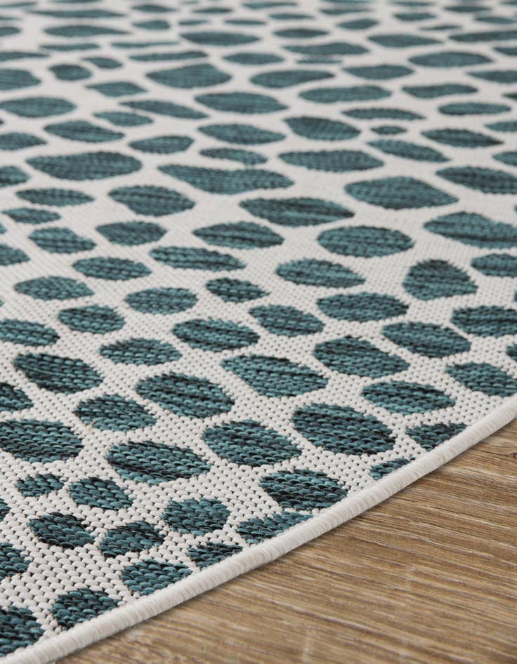 Detail image of  6' 7 x 6' 7  Washable Jill Zarin Cape Town Indoor / Outdoor Round Rug