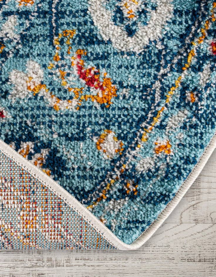 Detail image of  7' 10 x 7' 10 Madeline Vintage Round Rug