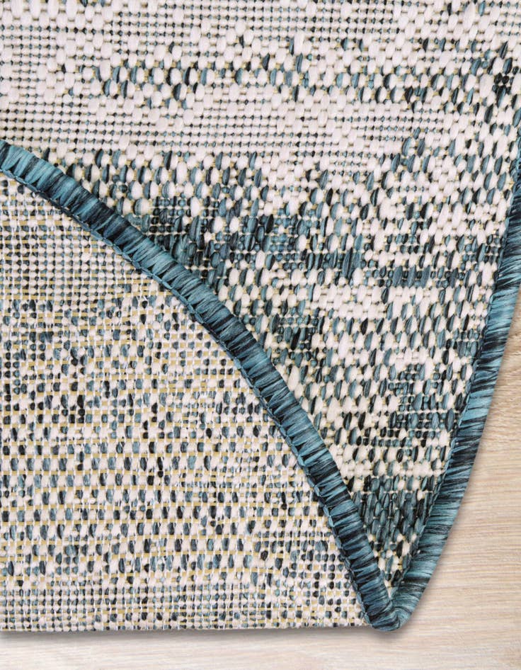 Detail image of 3' x 3' Washable Modern Indoor / Outdoor Round Rug