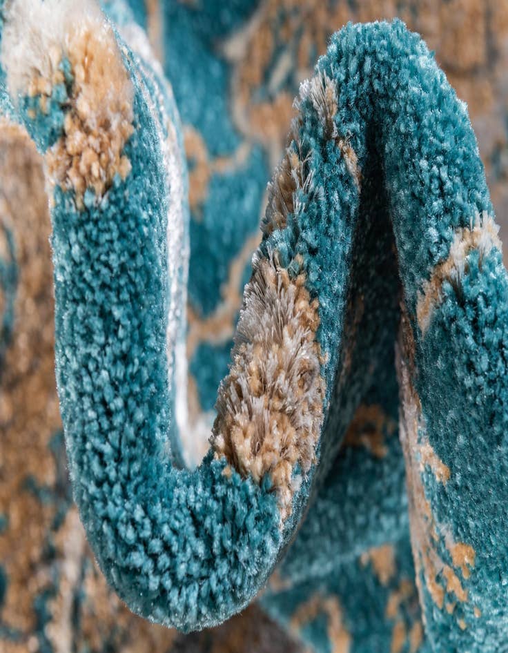 Detail image of  2' 2 x 6' Delilah Runner Rug