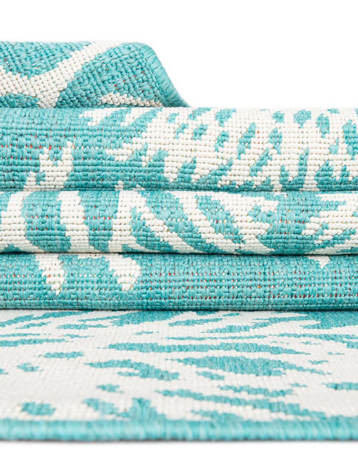 Detail image of  2' 7 x 12'  Washable Coastal Indoor / Outdoor Runner Rug
