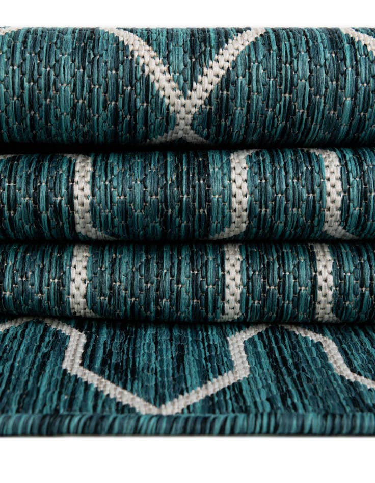 Detail image of  2' x 6'  Washable Lattice Indoor / Outdoor Runner Rug