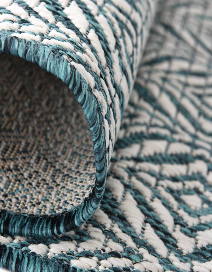 Detail image of  2' x 6'  Washable Lattice Indoor / Outdoor Runner Rug