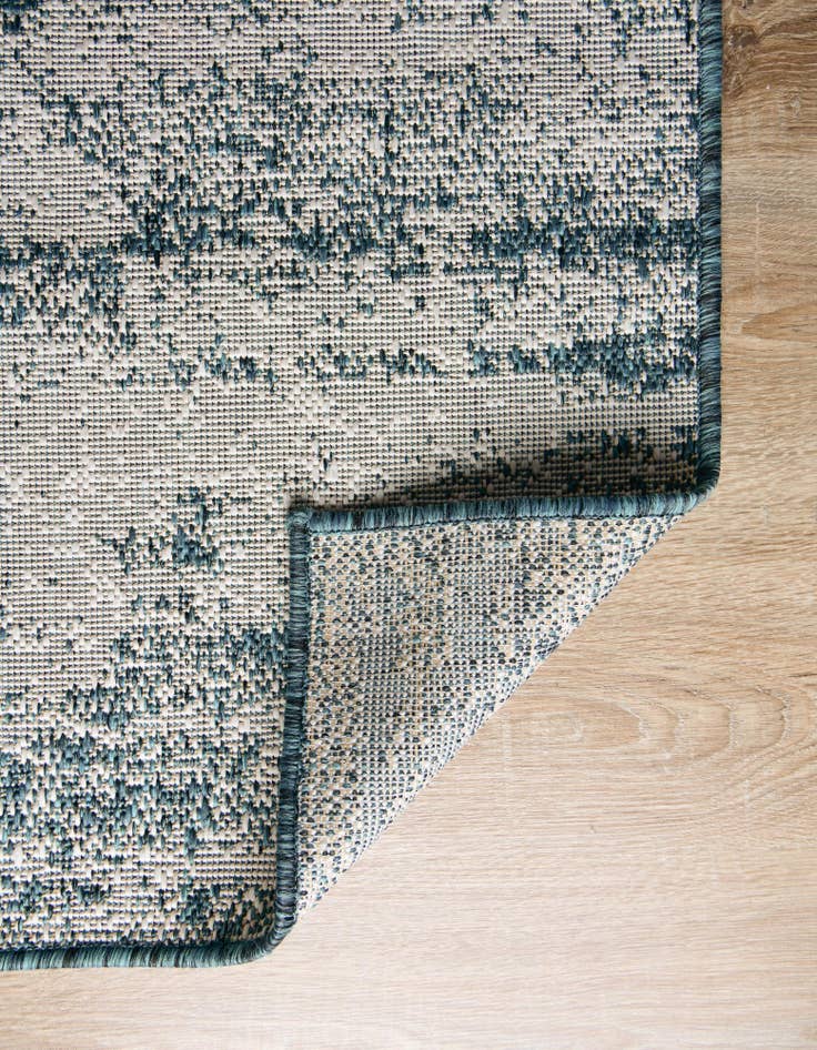 Detail image of 2' x 6' Washable Modern Indoor / Outdoor Runner Rug