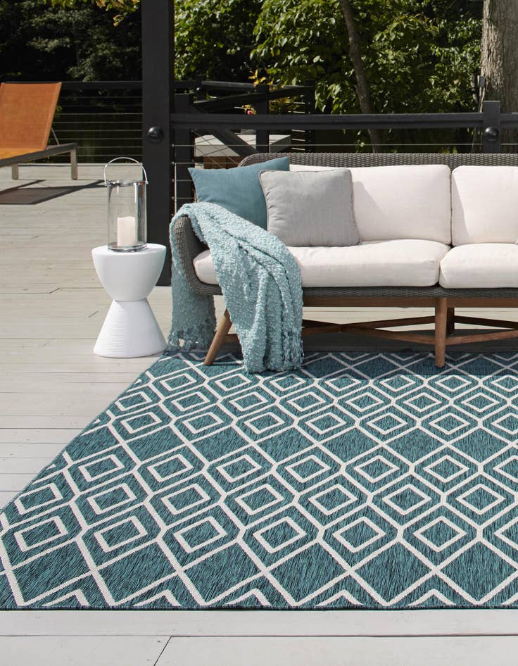 Detail image of  7' 10 x 7' 10  Washable Jill Zarin Turks and Caicos Indoor / Outdoor Square Rug
