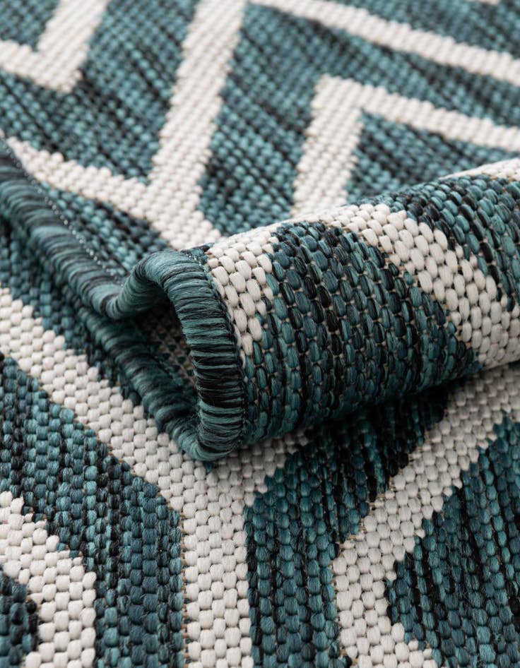 Detail image of  7' 10 x 7' 10  Washable Jill Zarin Turks and Caicos Indoor / Outdoor Square Rug