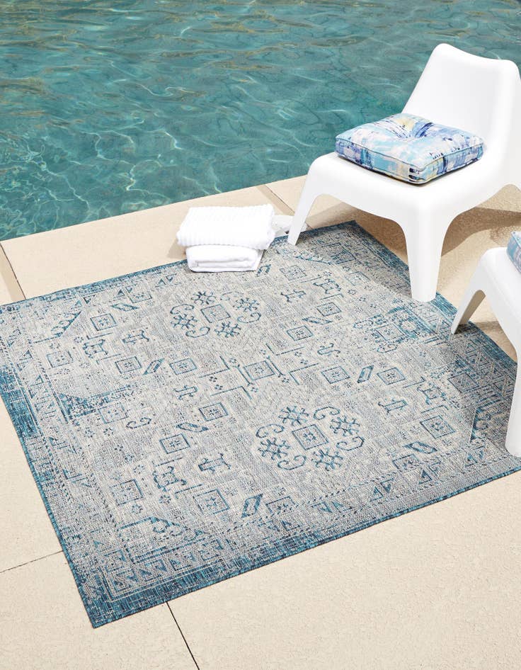 10' x 10' Aztec Indoor / Outdoor Square Rug