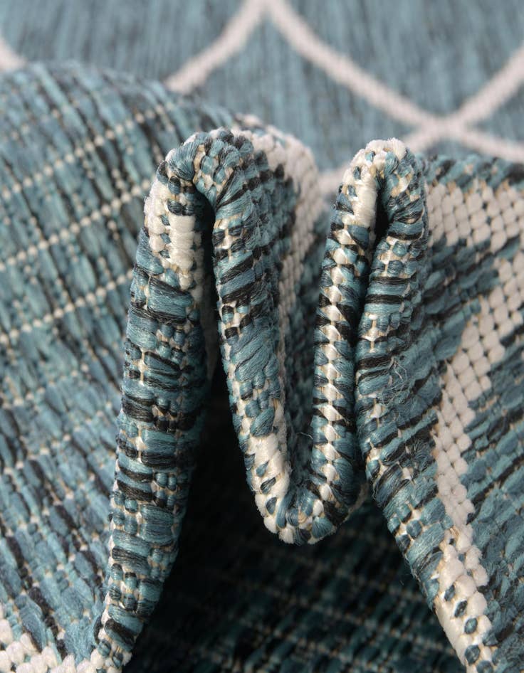 Detail image of  10' x 10'  Washable Lattice Indoor / Outdoor Square Rug