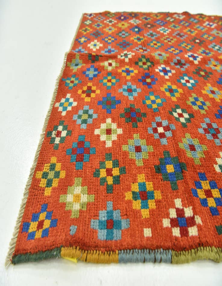 Detail image of  3' 2 x 4' 10  Hand Knotted Balouch Rug