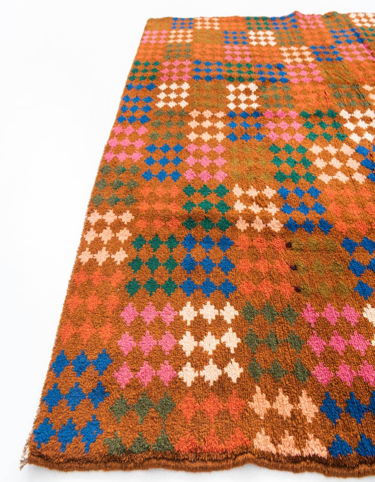 Detail image of  4' 10 x 6' 9  Hand Knotted Balouch Wool Rug