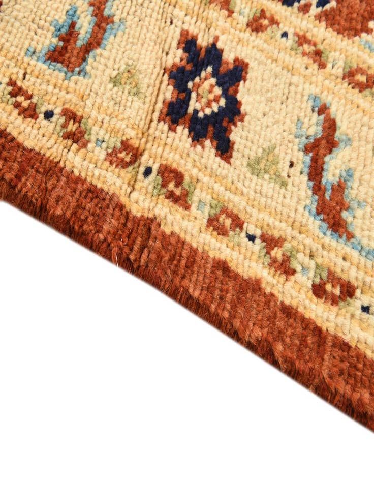 Detail image of  4' 2 x 6'  Hand Knotted Darya Wool Rug