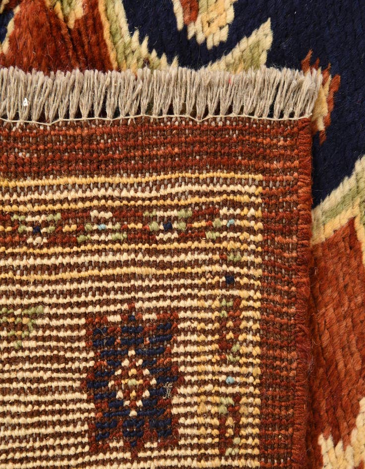 Detail image of  4' 2 x 6'  Hand Knotted Darya Wool Rug