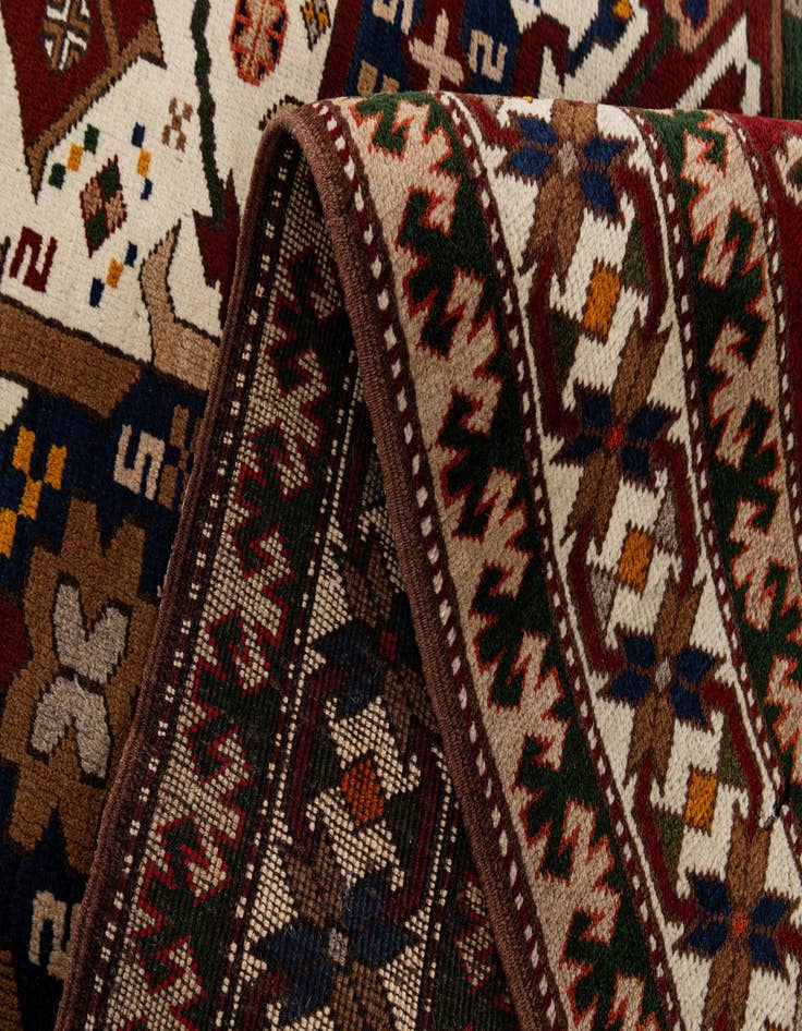 Detail image of  4' 10 x 7' 5  Hand Knotted Heriz Wool Rug