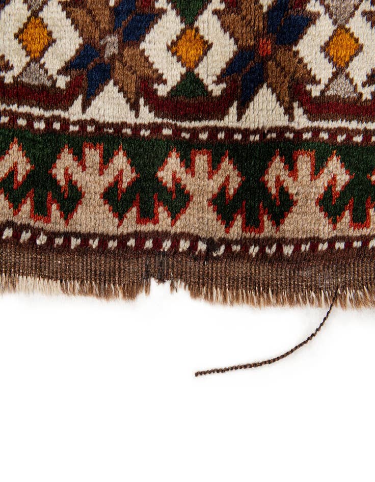 Detail image of  4' 10 x 7' 5  Hand Knotted Heriz Wool Rug