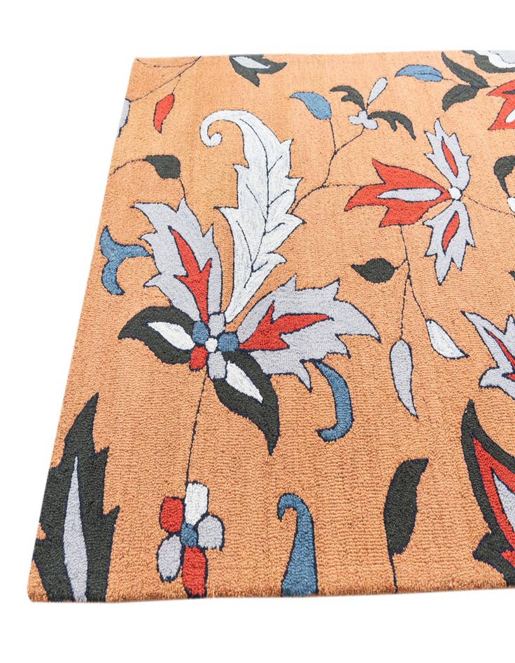 Detail image of  5' 2 x 8' Luna Rug