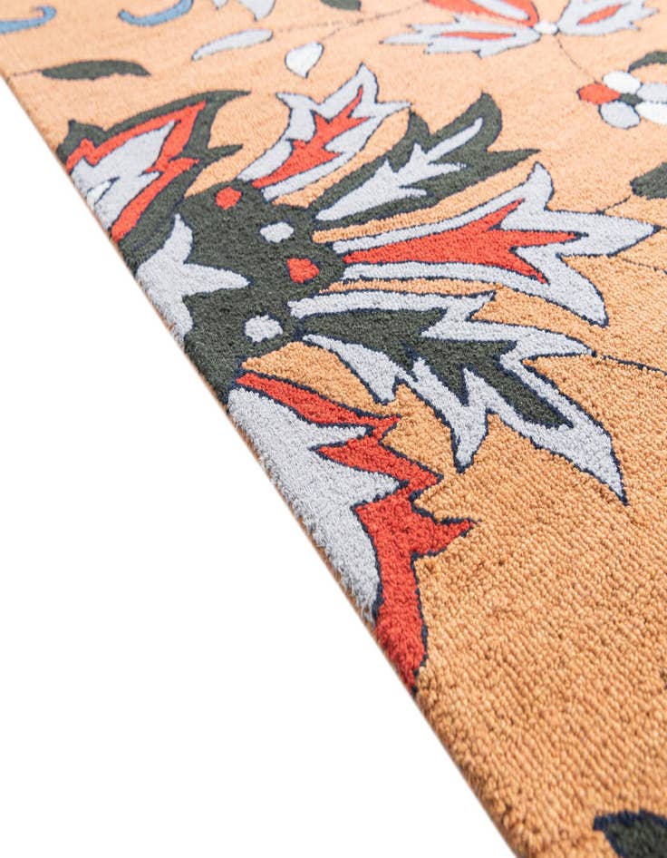 Detail image of  5' 2 x 8' Luna Rug