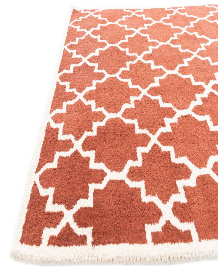 Detail image of  4' x 6' Luna Rug