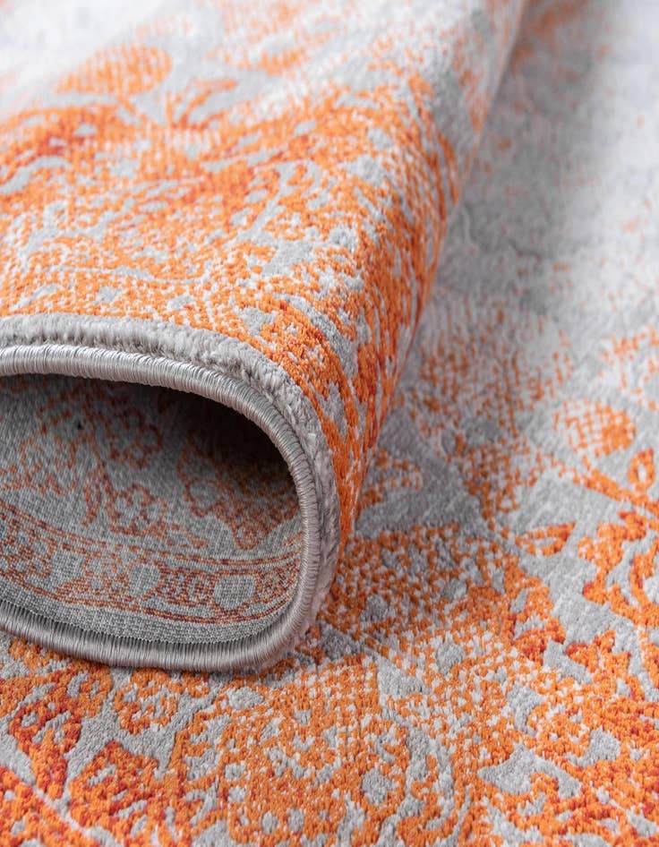 Detail image of  7' x 10' Modern Classical Rug